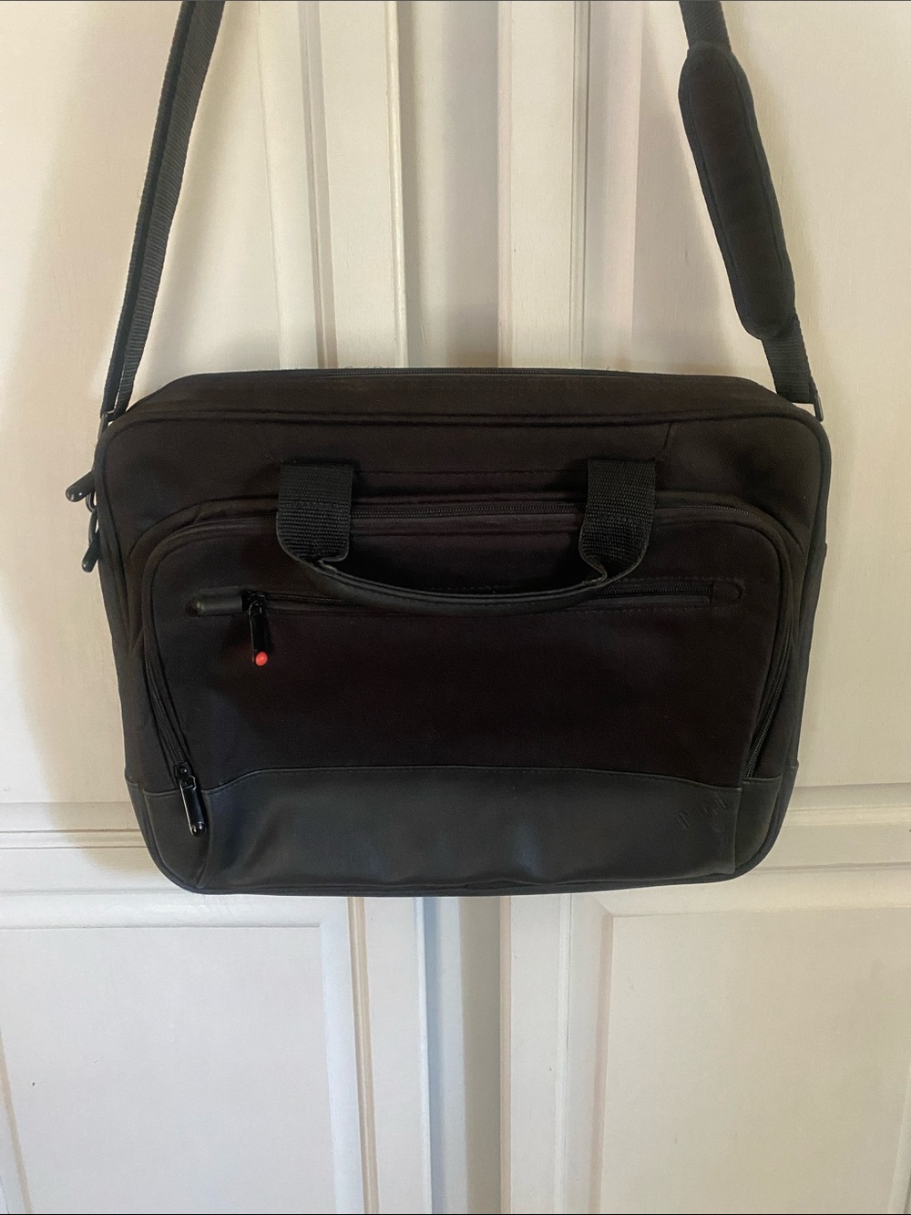 NEW!  Lenovo Essential Topload Laptop Case